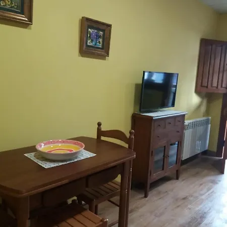 Apartamentos La Huerta De La Torre Onís Exterior foto